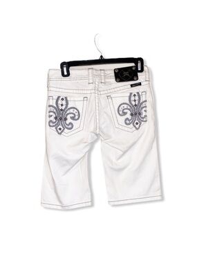 MISS ME white fleur-de-lis Bermuda shorts